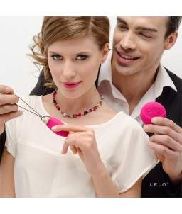 Lelo Lyla : oeuf vibreur à télécommande Rose Profond 2271739